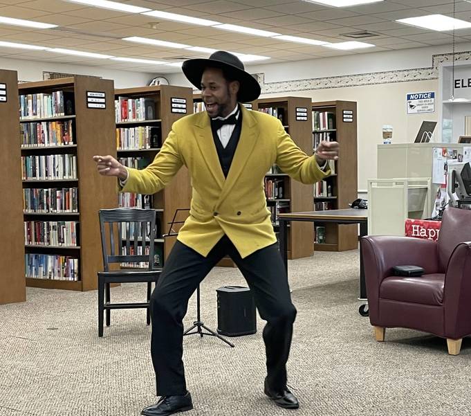 Dexter Jones and Brian Davis of the OKRA Dance Company at Kenilworth Public Library February 2022